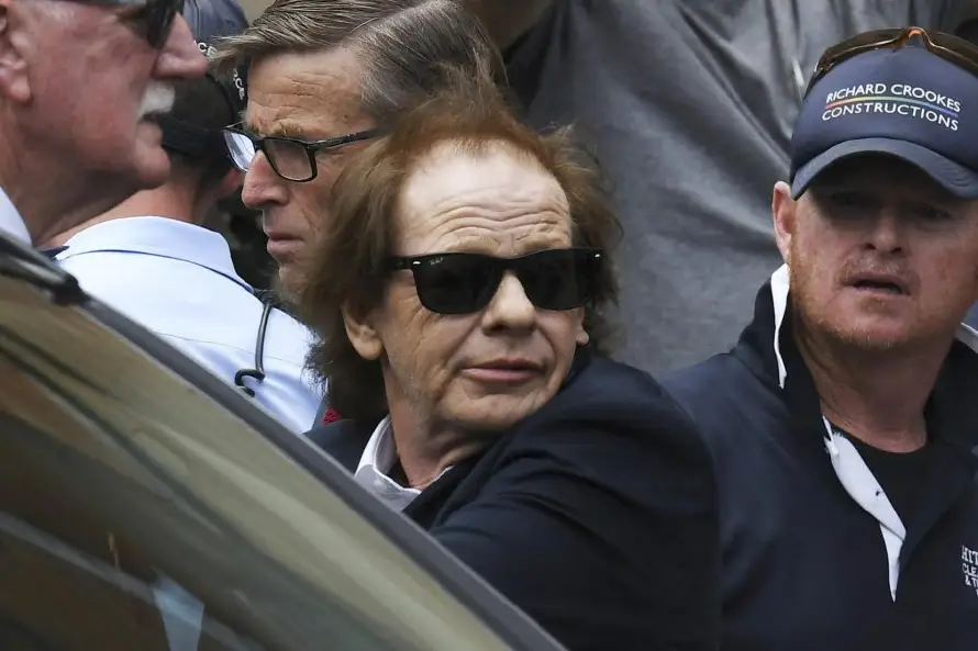 El guitarrista de AC/DC, Stevie Young, ingresado en un hospital de Buenos Aires