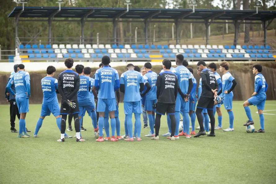 La selección de Honduras viaja a España para amistoso ante Perú