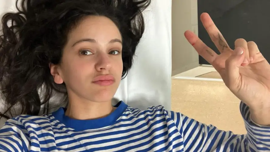 Rosalía tranquiliza a sus fans sobre su salud, tras suspender el concierto de Milán
