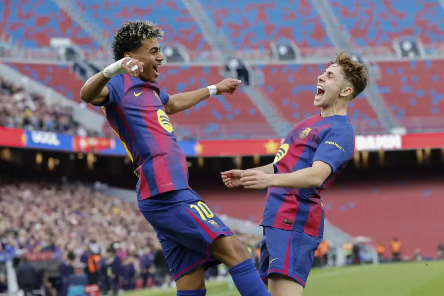 Barcelona acaricia el título de LaLiga y Sevilla al borde del descenso