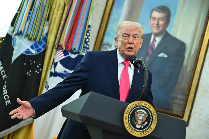 Trump sugirió a Xi unir fuerzas junto a Putin contra la Corte Penal Internacional, dice FT