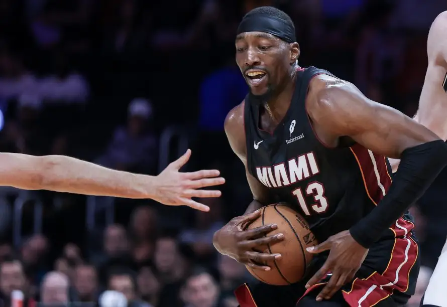 NBA: Bam Adebayo lidera festival ofensivo, Spurs tumban a Celtics y Pistons se vengan