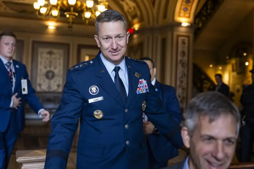 EE.UU. investiga el ataque contra tres cazas F-15 por "fuego amigo" de Kuwait