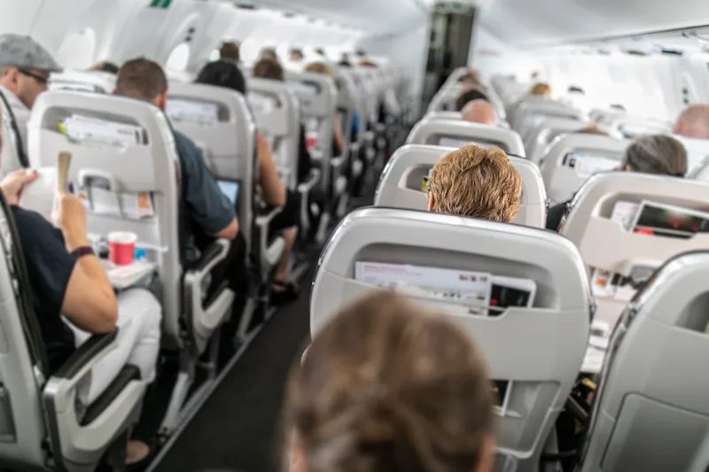 Comisión avala reforma a Ley de Aviación Civil en El Salvador