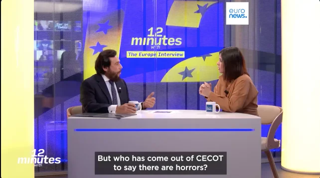 Félix Ulloa dice el mundo actual ya no se rige por derechas e izquierdas pero sí existe el wokismo y el bukelismo
