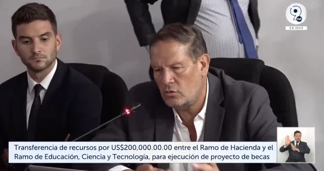 Dictaminan subsidio de $200,000 para financiar becas a niños de escuelas públicas de La Libertad a través de la Asociación para la Promoción Humana