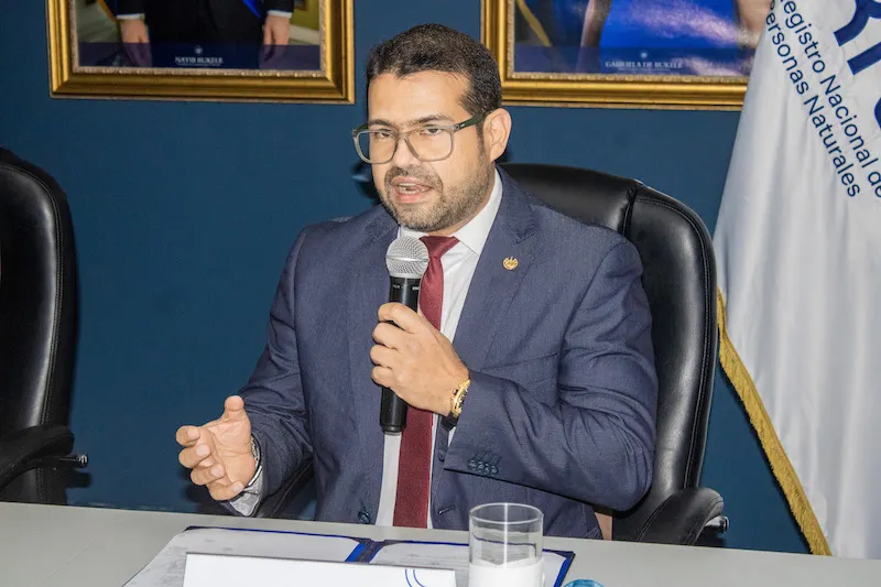 Director del RNPN: 4.8 millones de salvadoreños en el país y 1.13 millones en el exterior están habilitados para votar