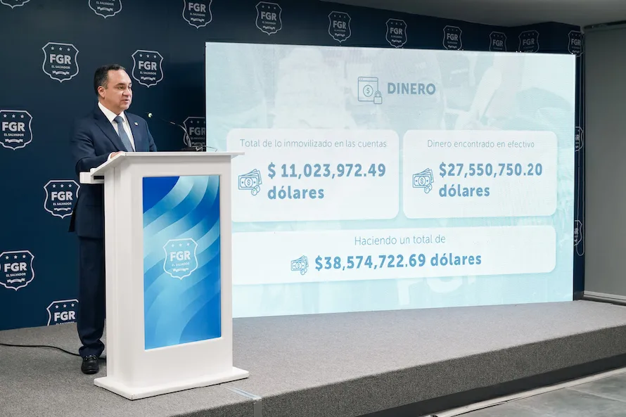 Caso Credicash: FGR suma 180 denuncias, $38.5 millones decomisados, 47 inmuebles y 175 vehículos