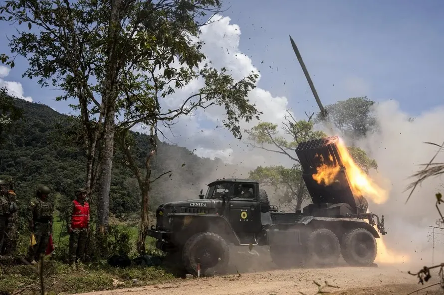 Ecuador intensifica ofensiva militar contra crimen con apoyo de EEUU