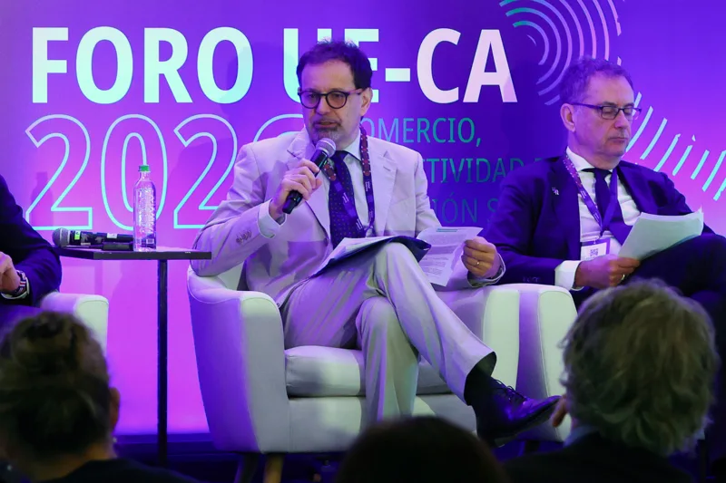 Unión Europea y Centroamérica buscan impulsar inversiones ante incertidumbre