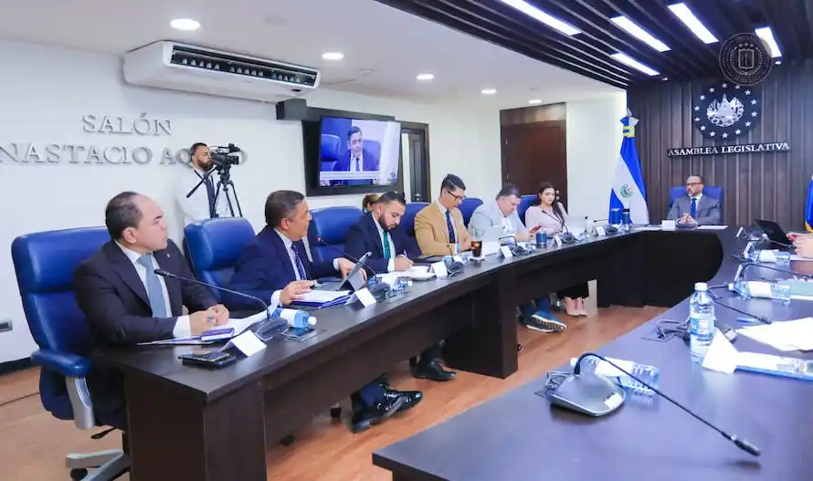 Corte pide un plazo para evaluar conversión de jueces ante reforma sobre pena perpetua