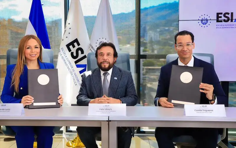 Escuela de formación pública formará y certificará a empleados del CNR y a profesionales jurídicos
