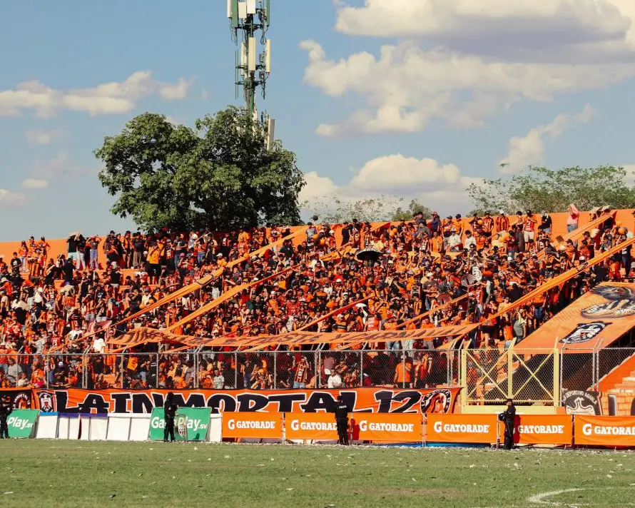 Águila condena disturbios luego del juego con FAS y apoyará investigaciones con las autoridades