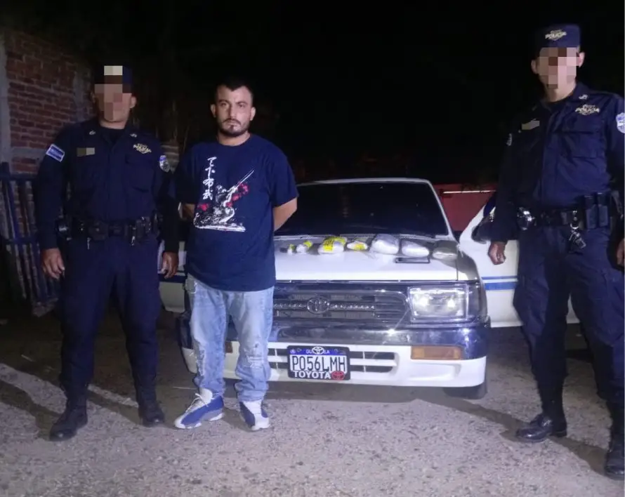 PNC arresta a guatemalteco con porciones de marihuana y cocaína valoradas en más de $10,000