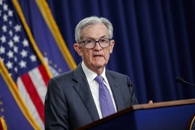 Trump asegura que la investigación contra el presidente de la Fed no se ha cerrado aún