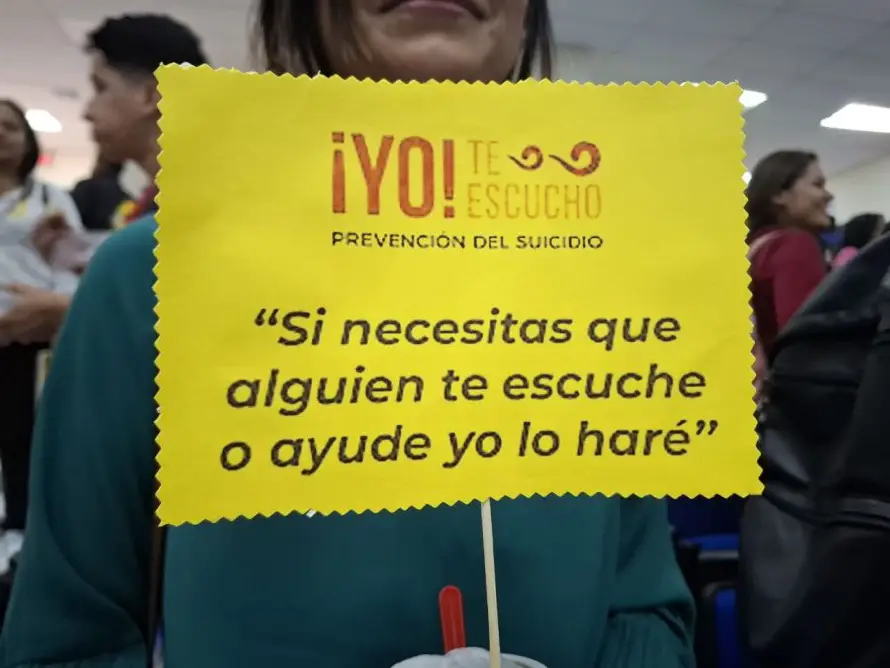 La UES presenta una ruta de prevención para el suicidio