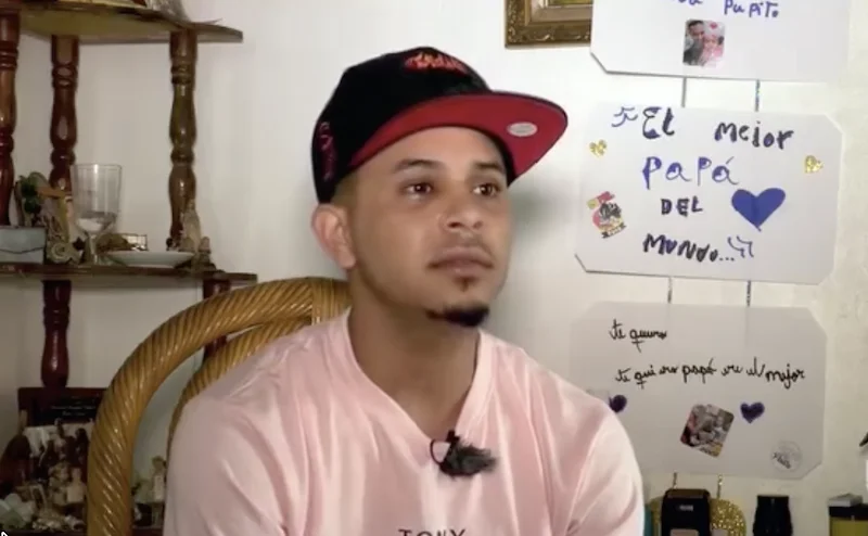 Venezolano deportado al Cecot demanda al gobierno de EEUU por $1.3 millones