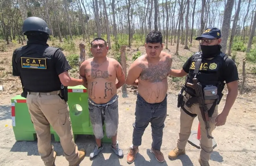 PNC arresta a dos pandilleros del barrio 18 en Las Chinamas
