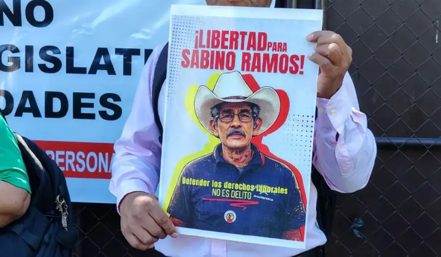 Defensor de sindicalista y gestor cultural de Panchimalco denuncia que comuna se niega a pagar salarios caídos tras liberación