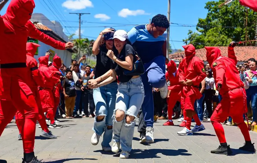 Las tradiciones centenarias de un Lunes Santo en El Salvador