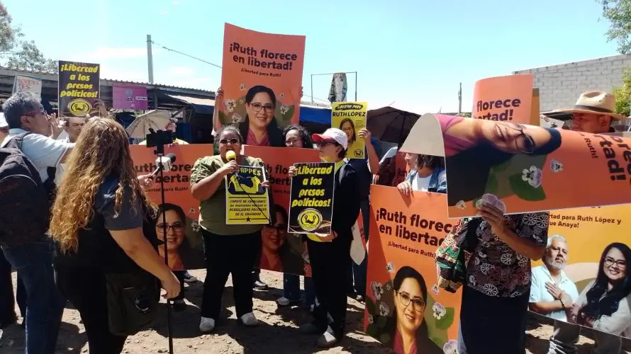 Organizaciones se concentran en Izalco para pedir liberación de Ruth López