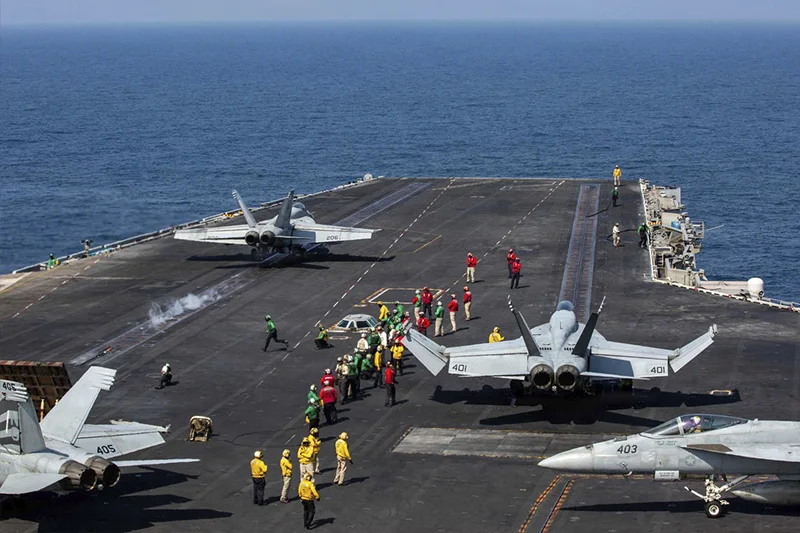 Estados Unidos destruye nueve buques de guerra iraníes, según Trump