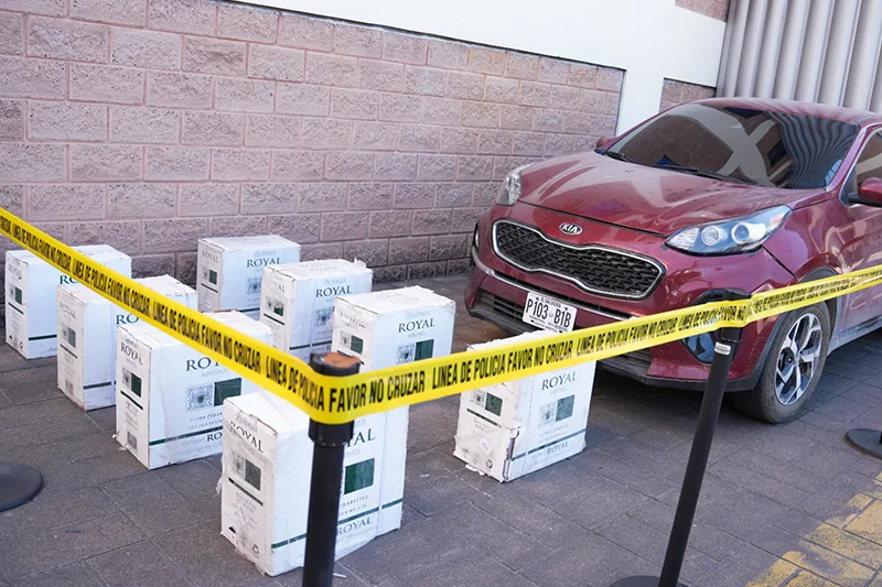 Contrabando de cigarrillos cae a 24.8 % en El Salvador en 2025