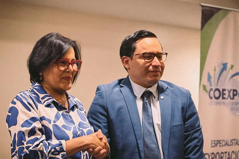 Coexport y Aduanas firman acuerdo para promover programa de operador confiable