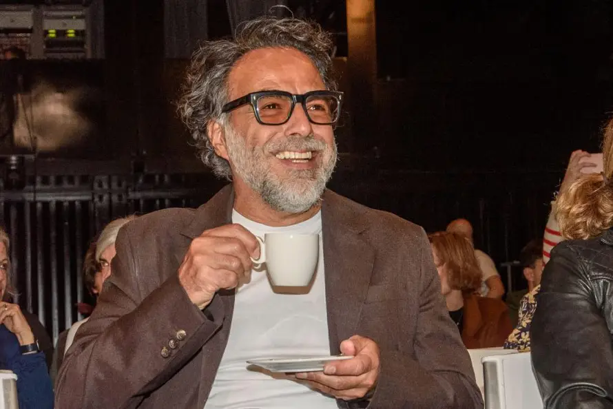 Iñárritu inaugura en España una instalación artística sobre migración: "Carne y Arena":