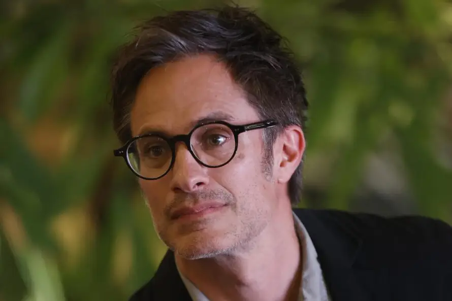 Netflix anuncia el estreno de "Santita", la nueva serie con Gael García Bernal