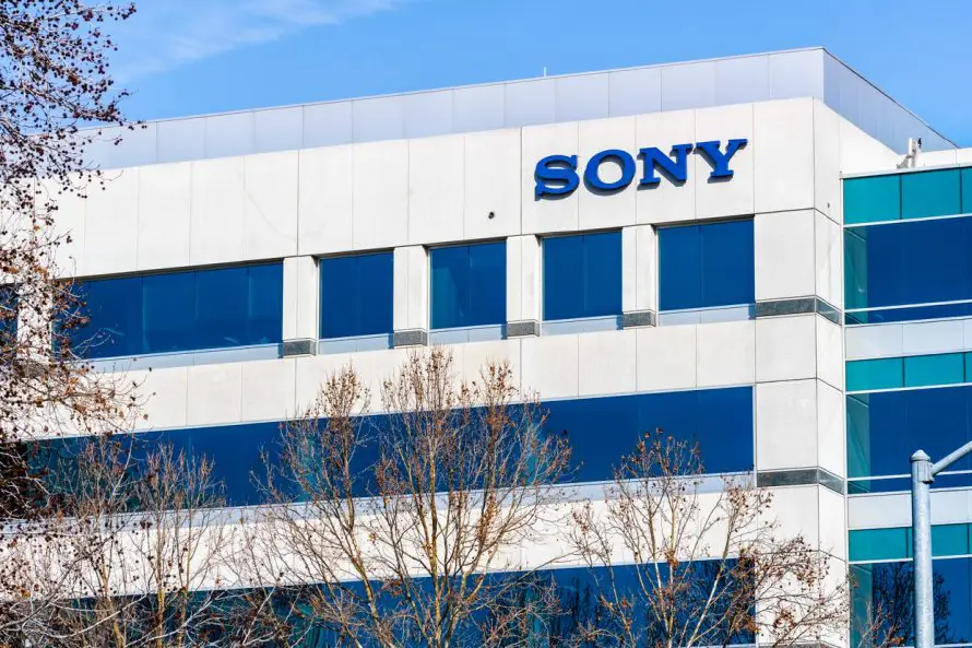 Sony suspende temporalmente la venta de tarjetas de memoria en Japón por la crisis de escasez de semiconductores
