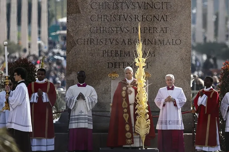 El papa en el Domingo de Ramos: "¡Depongan las armas, recuerden que son hermanos!"