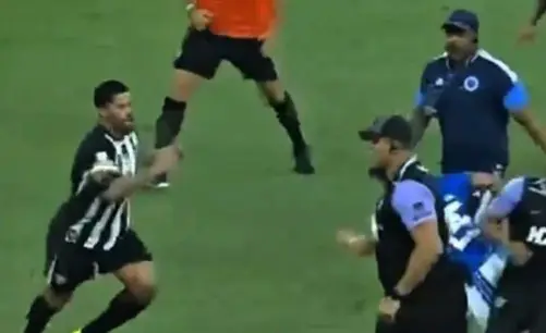 Trifulca generalizada y récord brasileño... con 23 expulsiones en el Cruzeiro-Atlético Mineiro