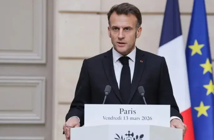 Macron: todos los miembros de la UE deben cumplir su compromiso con el préstamo a Ucrania