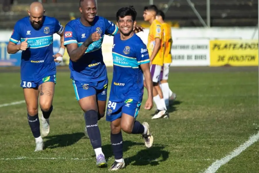 Zacatecoluca se queda con el derbi viroleño tras vencer 3-1 a Platense