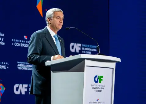 Kast defiende alza histórica de combustibles en Chile y enfrenta las primeras protestas