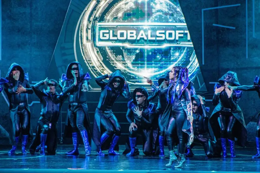 Queen hace vibrar San Salvador: así fue el electrizante preestreno de “We Will Rock You”