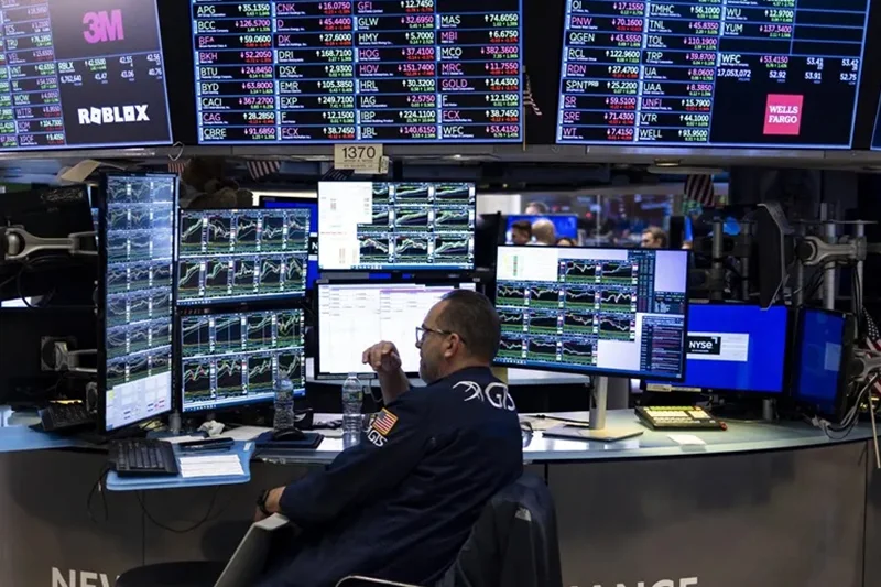 Wall Street cierra en rojo una semana de pérdidas marcada por la guerra en Oriente Medio