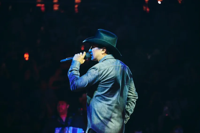 Julión Álvarez se apodera hoy del estadio Cuscatlán con sold-out