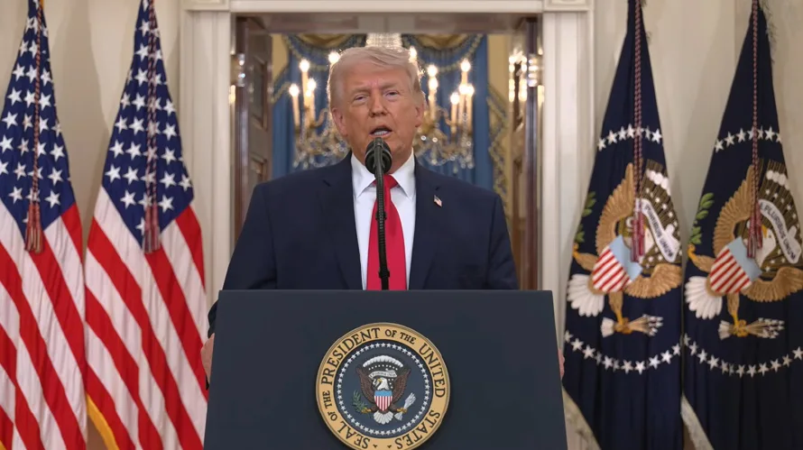 Trump justifica guerra con Irán: "Querían reconstruir su programa nuclear en otro sitio"
