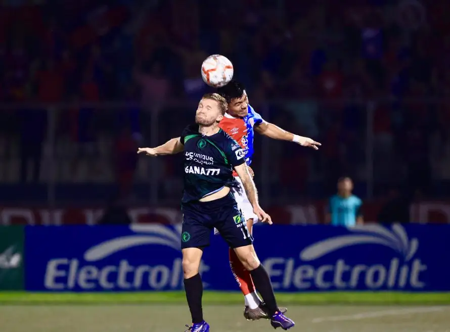 Inter FA y FAS empatan 2-2 en un duelo cerrado