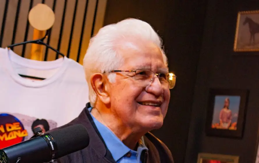 Willie Maldonado reaparece optimista, pero confiesa que ya no puede escribir