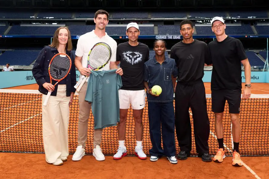 Nadal, Courtois, Sinner y Bellingham estrenan la pista de tenis del Santiago Bernabéu