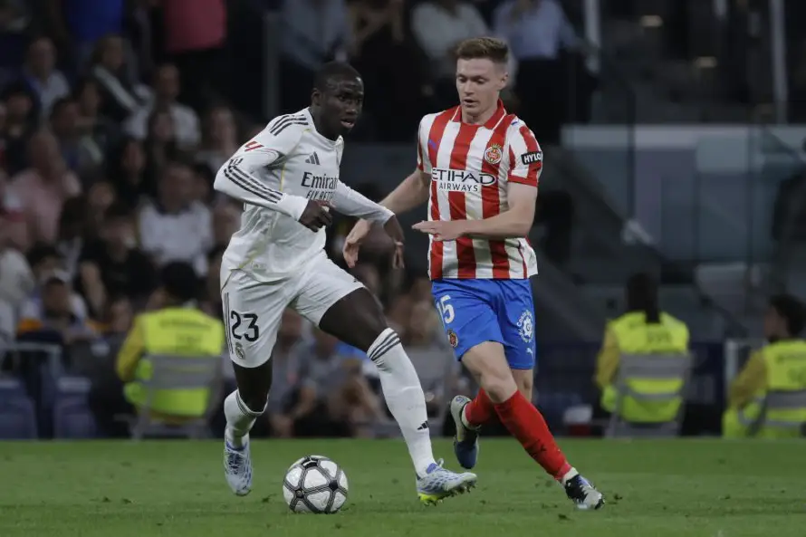 El Real Madrid se complica más la Liga y alarga las dudas