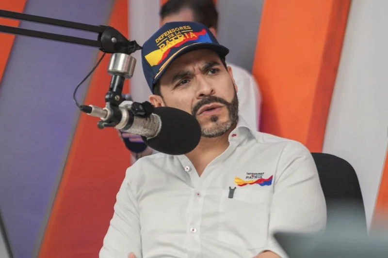 De la Espriella con amplia ventaja sobre Cepeda para segunda vuelta colombiana, según encuestas