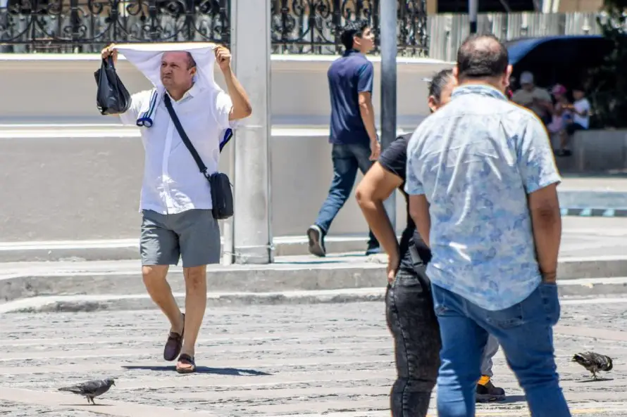Pronostican domingo caluroso y sin lluvias en El Salvador