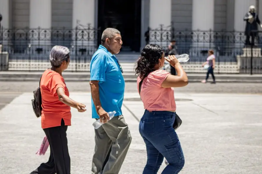 Claves para evitar golpes de calor en El Salvador
