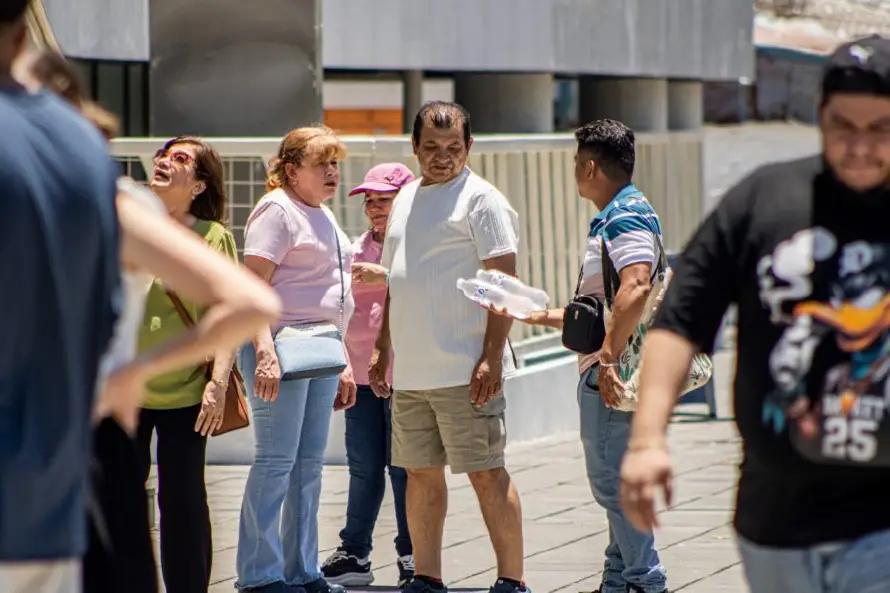 Calor seguirá intenso este martes con lluvias aisladas en zona paracentral y costa
