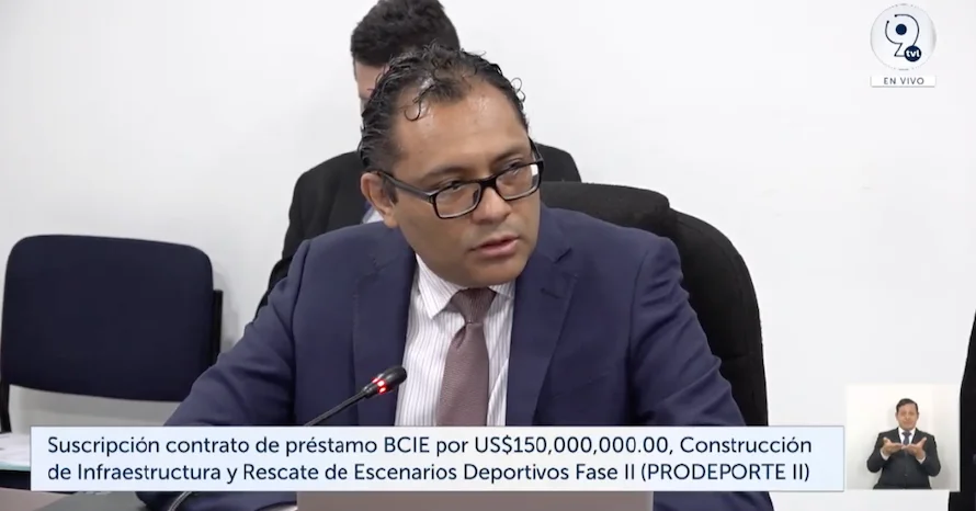 Dictaminan préstamo de $150 millones para remodelar estadios Quiteño y Barraza, y habilitar sedes regionales