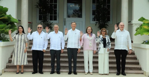 Cancilleres dialogan sobre normativa para mejorar eficacia del Sica y elección de secretario